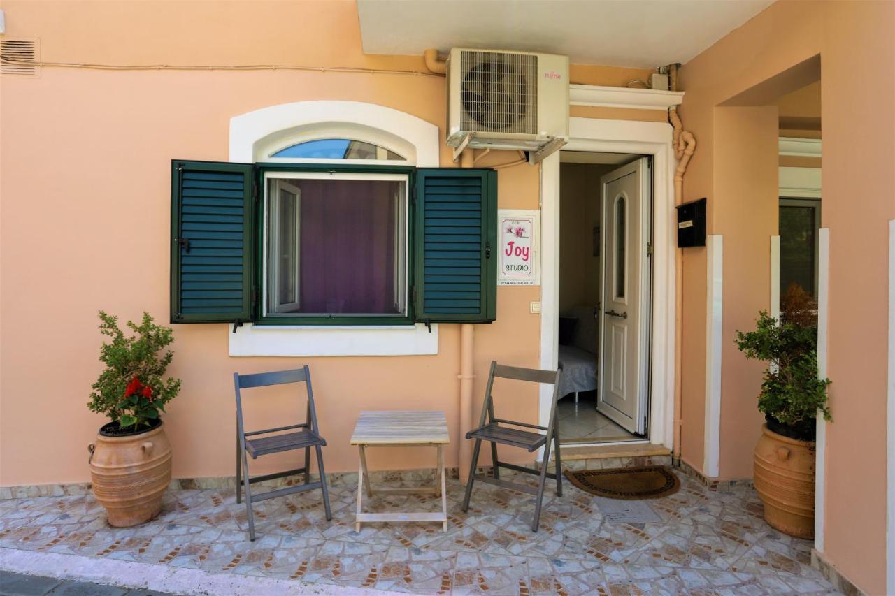 Joy New Port Studio Corfu Town Екстер'єр фото
